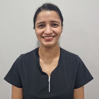 Dr Anjali Saini - Dentist