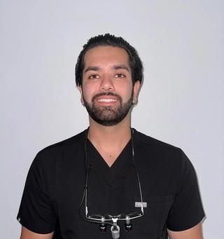 Image of Alireza Kashi, your local oral health therapist.