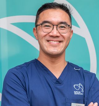 Dr Jasper Lee - Dentist