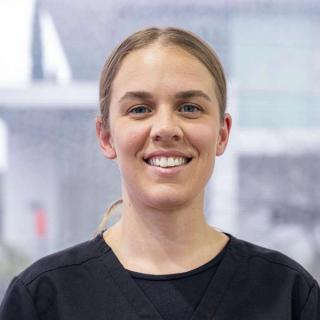 Amanda (Receptionist)