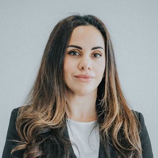 Dr Stacey Strangio - Dentist