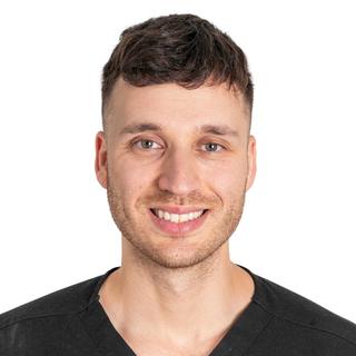 DR Andrew Polyachenko - dentist
