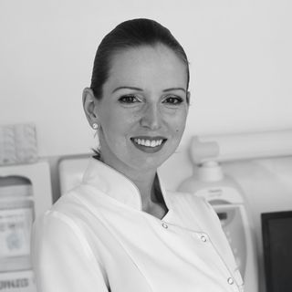 Dr Vera Zirojevic - Dentist