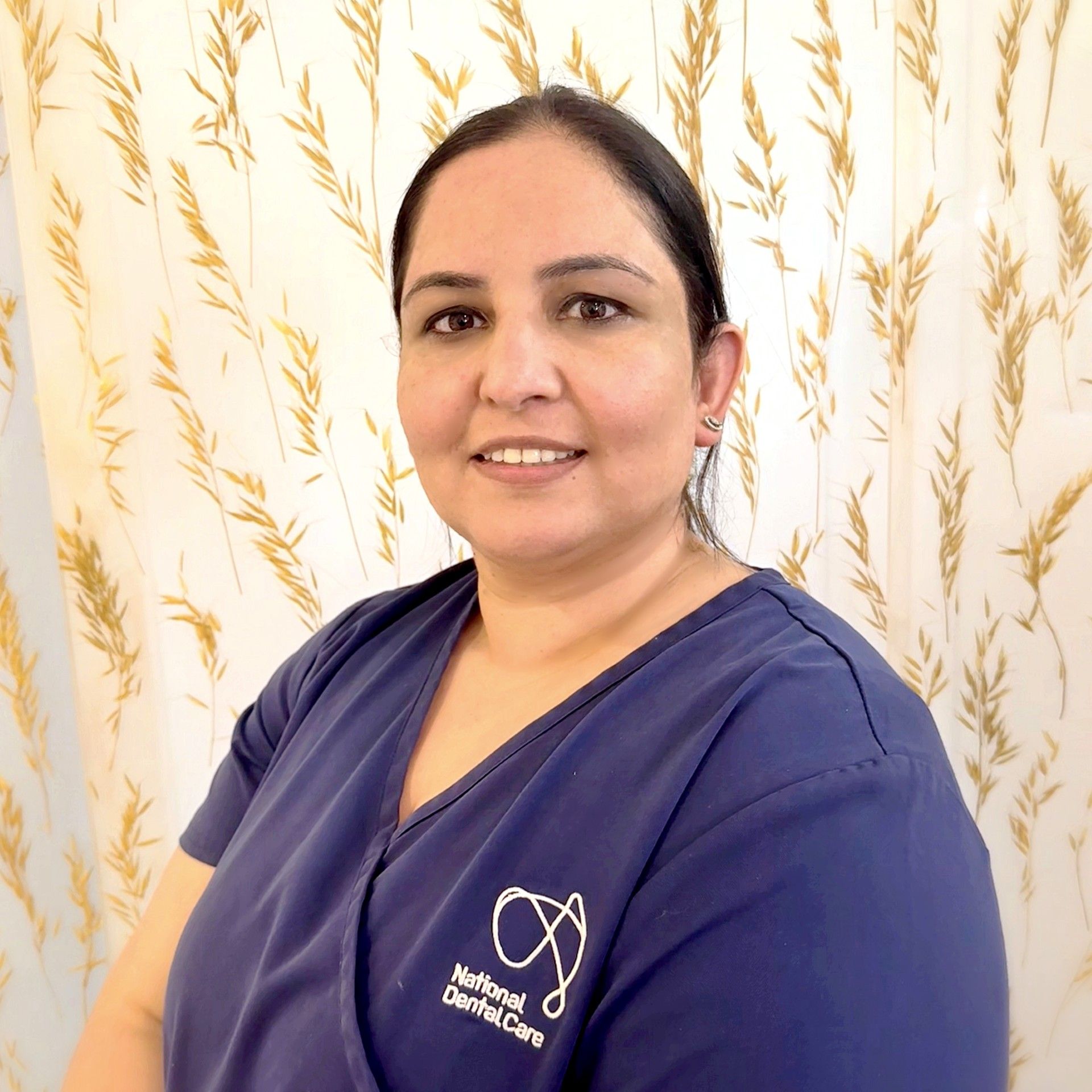 Dr Anu Singla - Dentist