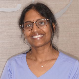 Dr Leela Pulavorty - Dentist