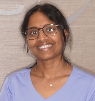 Dr Leela Pulavorty - Dentist