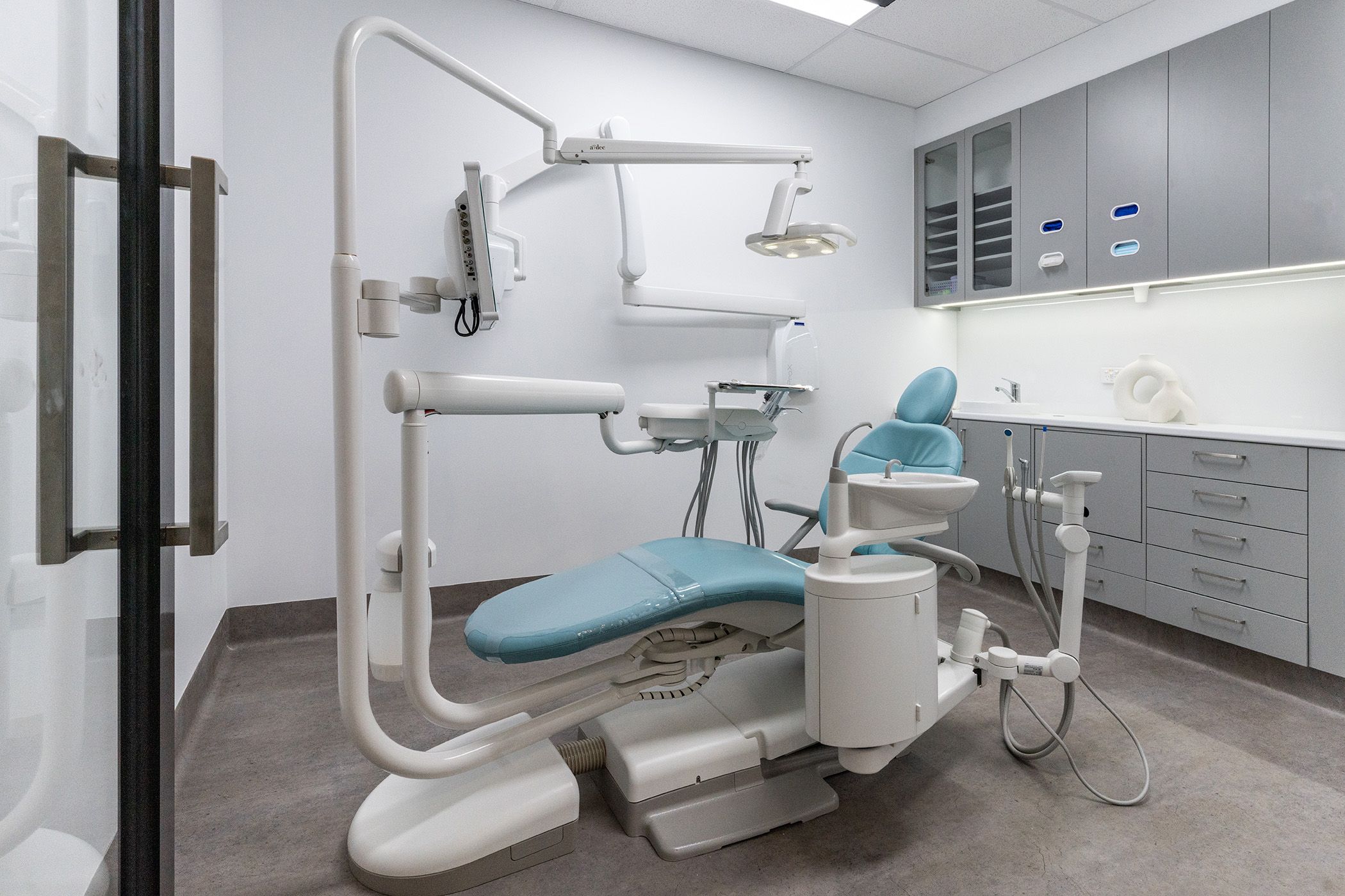 Get to know your Chadstone dentist with the most modern facilities.