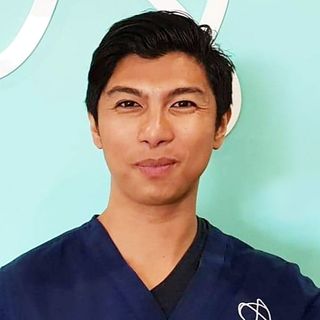 Dr Aaron Tamayo - Dentist