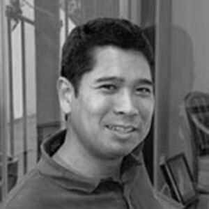Image of Dr Timothy Tan.