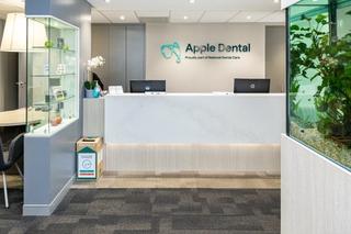 Apple Dental reception