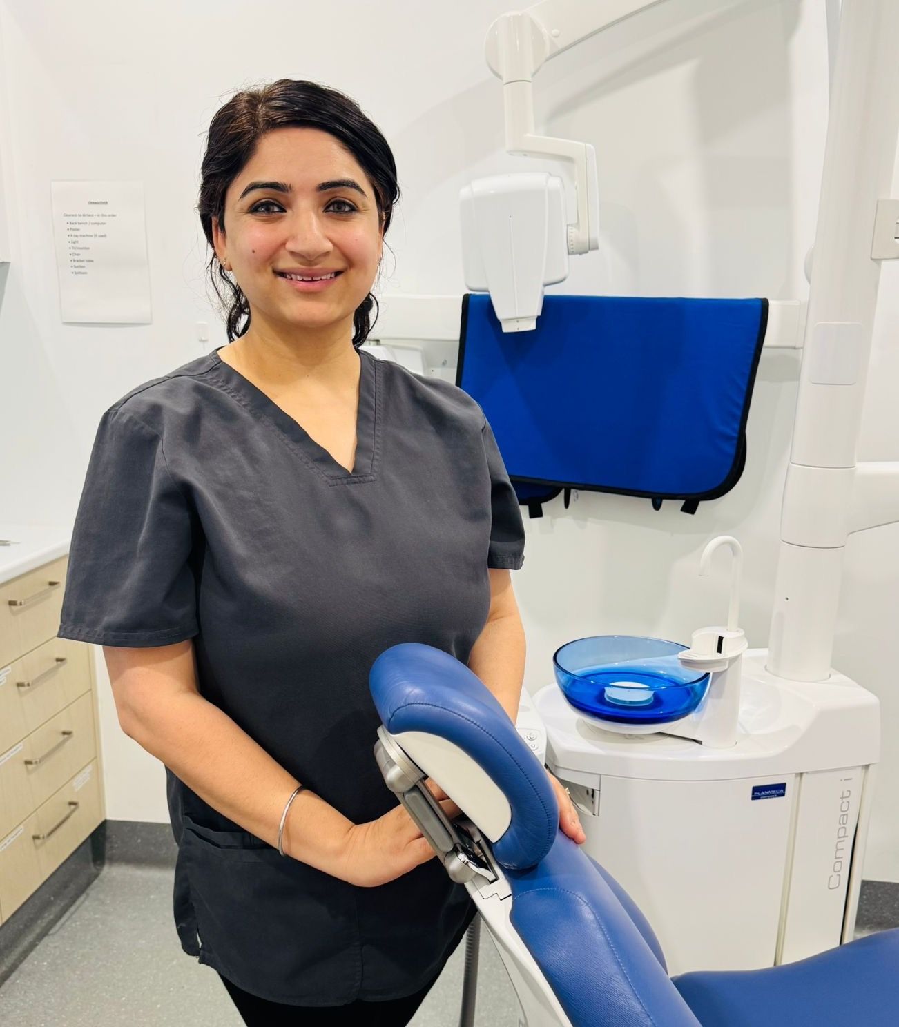 Image of Dr. Jasmeen Kaur - Dentist