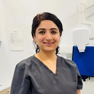 Image of Dr. Jasmeen Kaur - Dentist
