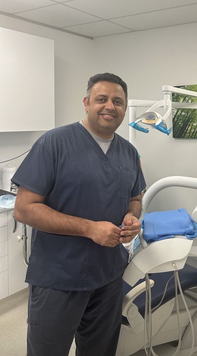 Dr Ricky Sandhu - Dentist 