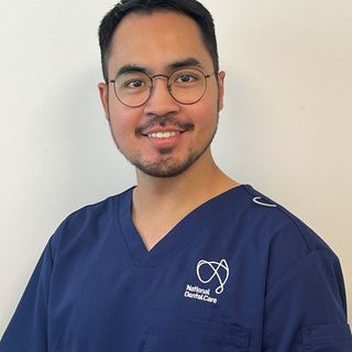 Dr Sadiq Samuri - Dentist