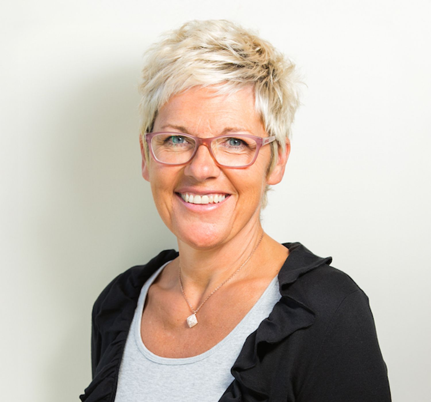Di Hayward - Practice Manager
