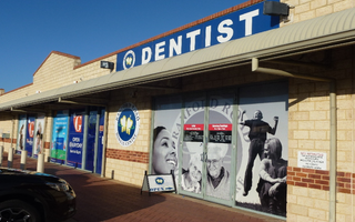 Image of the entrance to our dental clinic on Ranford Road.