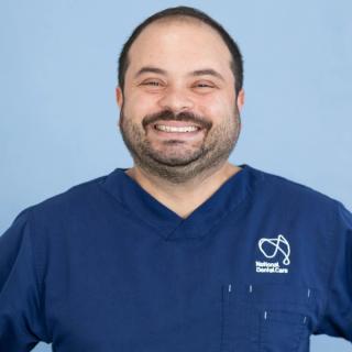 Dr Ersan Karadeniz - Dentist