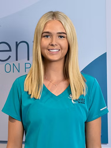 Isabella Jones - Clinical & Front Office Assistant