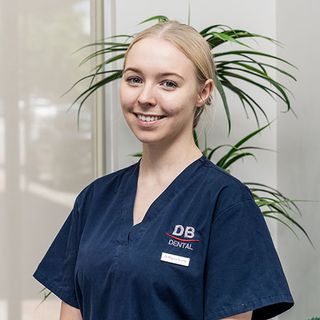 Dr Danya Scully - Dentist