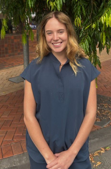 Image of Dr Carrie White, your local dentist.