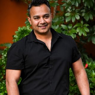 Image of Dr Nick Kulkarni, your Central Coast Implantologist.