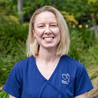 Dr Helen Muller - Dentist