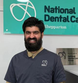 Dr Poya Hasmat - Dentist