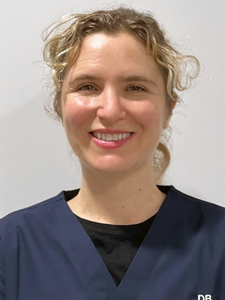 Dr Fleur Shanson - Dentist