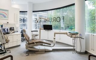 Forum Dentistry - Dental Surgery