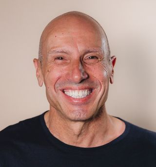 Nik Prieston - Prothsetist in Sydney CBD