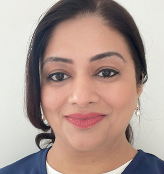 Dr Abida Kausar - Dentist