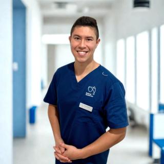 Dr Daniel Busch - Dentist