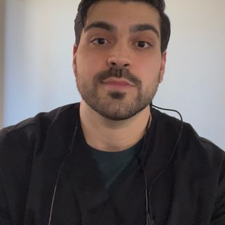 Dr. Faraz Ahmadian - Dentist