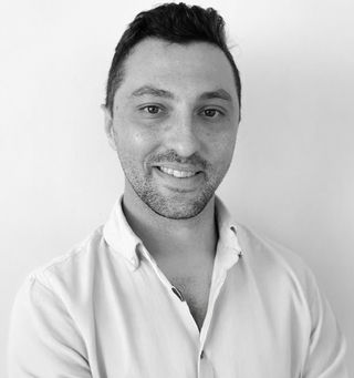 Dr Kris Thyer - Dentist