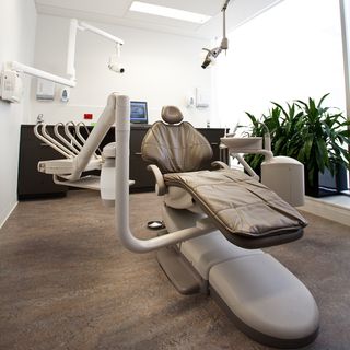 Image of a dental chair within our dental practice in Richmond.