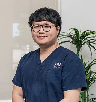 Dr Brian Yoo - Dentist