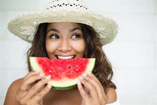 Brighten your smile with a teeth whitening treatment