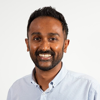 Dr Saj De Silva