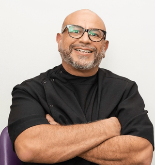 Dr Stephen Iskander-Dentist