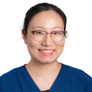 Dr Julie Sheng - Dentist