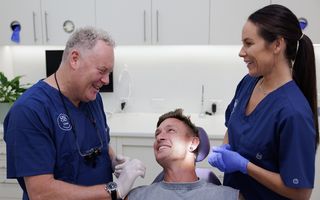 What happens in a complimentary consultation?