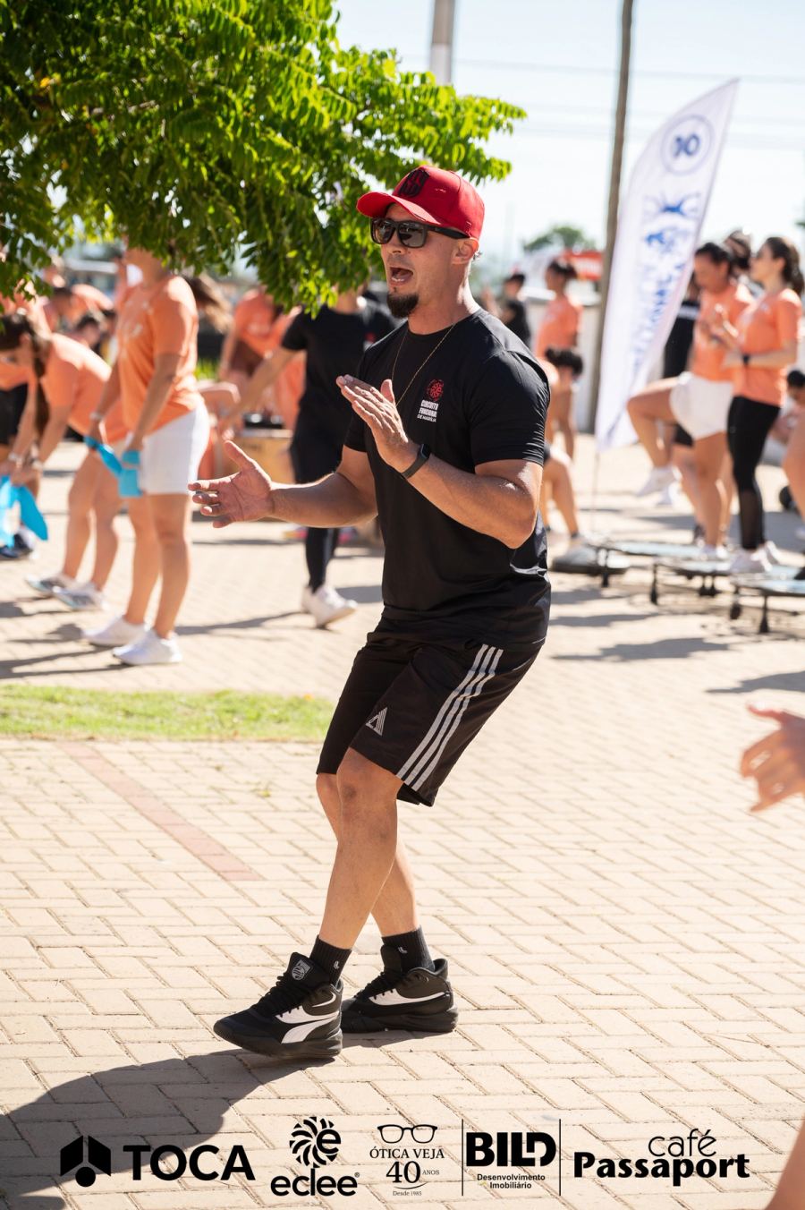Participantes durante o Circuito Funcional de Marília, evento esportivo com treino coletivo e ativações de patrocinadores.
