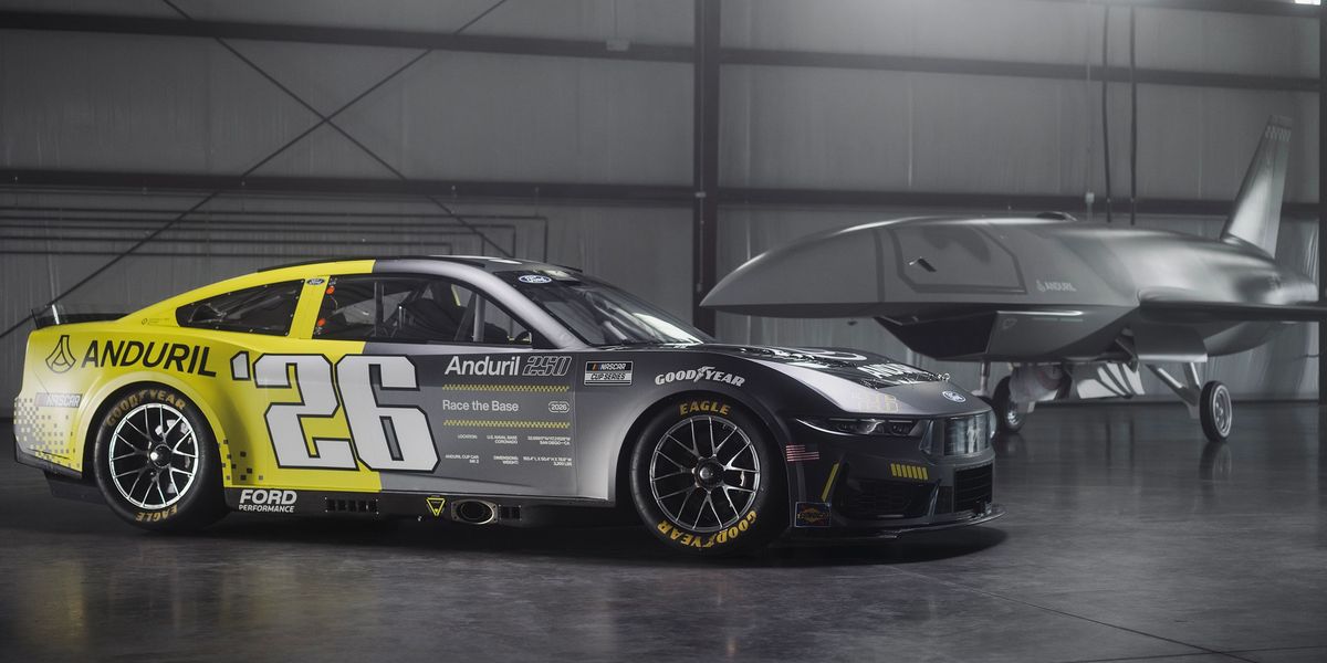 Nascar Roracing Base Anruril sponsors Nascar Race - Off-topic Chatter - BudgetLightForum.com