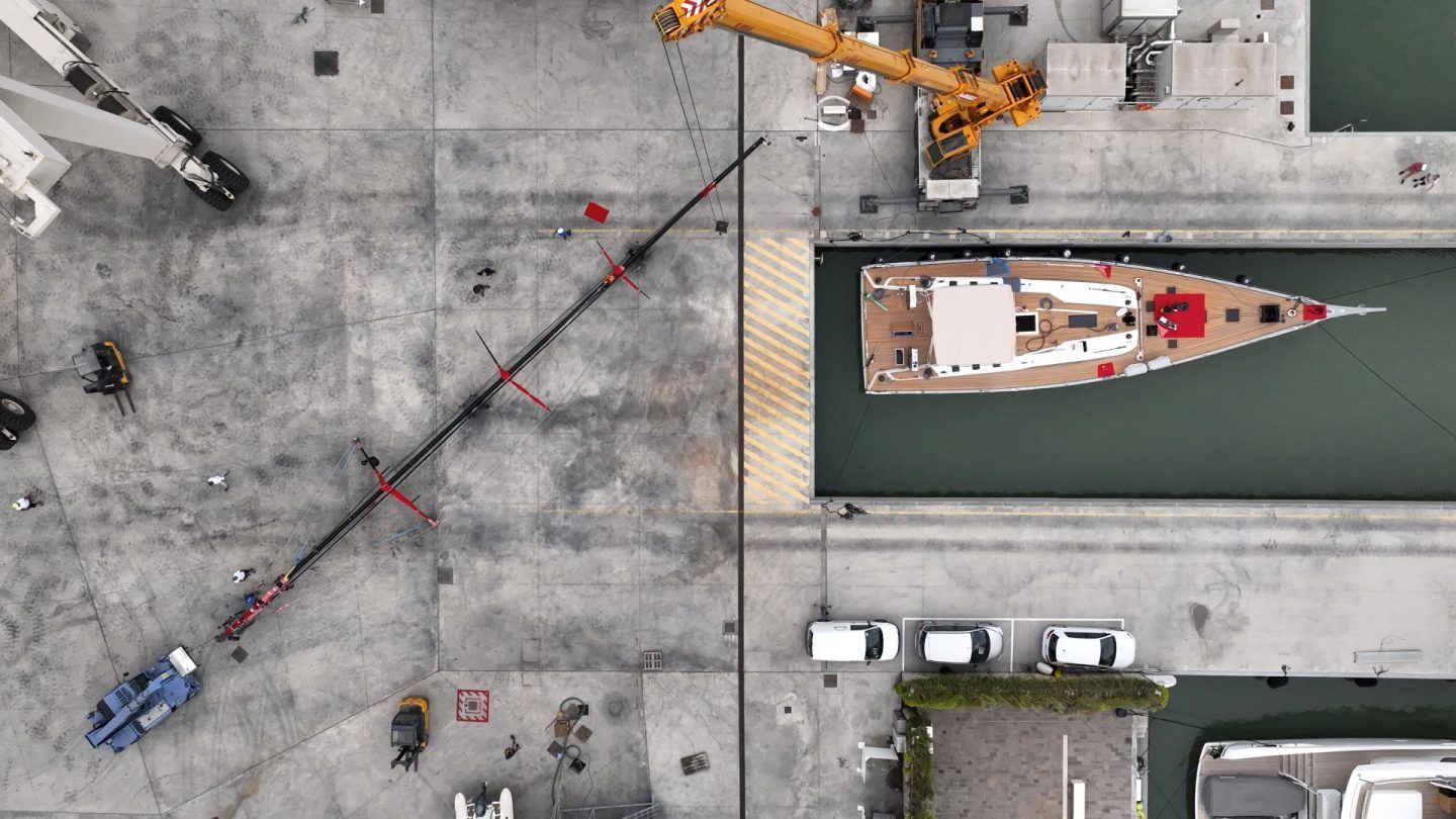 Grand Soleil 65 - Image 12