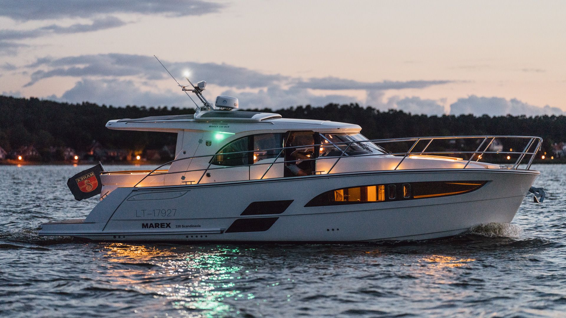 Marex 330 Scandinavia - Image 4