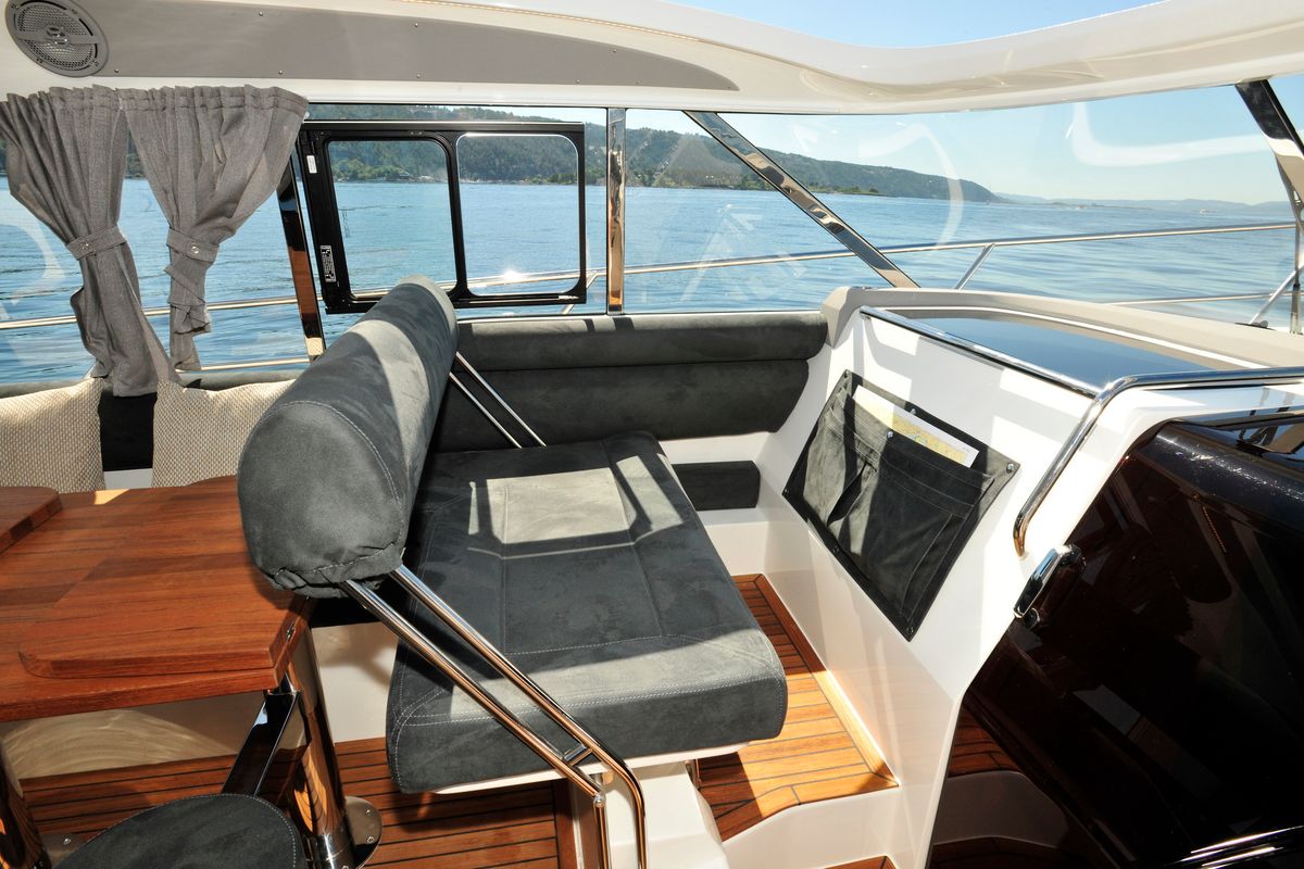 Marex 375 - Image 34