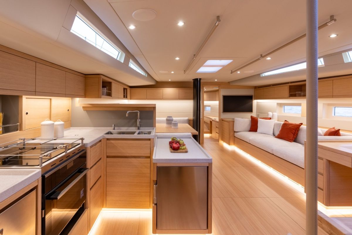 Grand Soleil 65 - Image 15