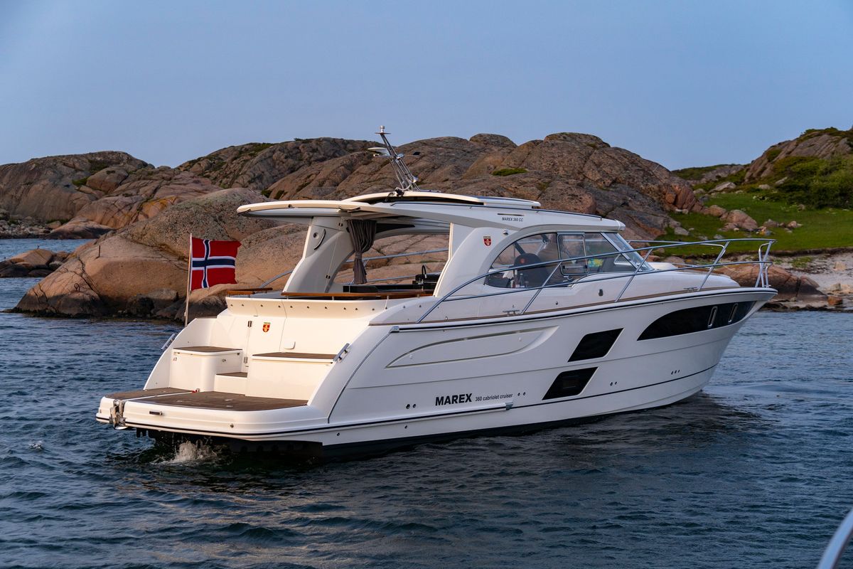 Marex 360 Cabriolet Cruiser - Image 5