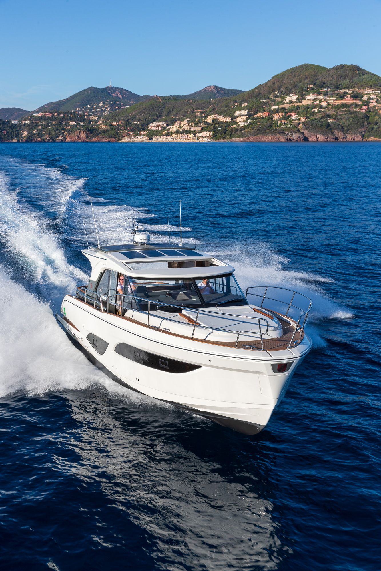 Marex 440 Gourmet Cruiser - Image 10