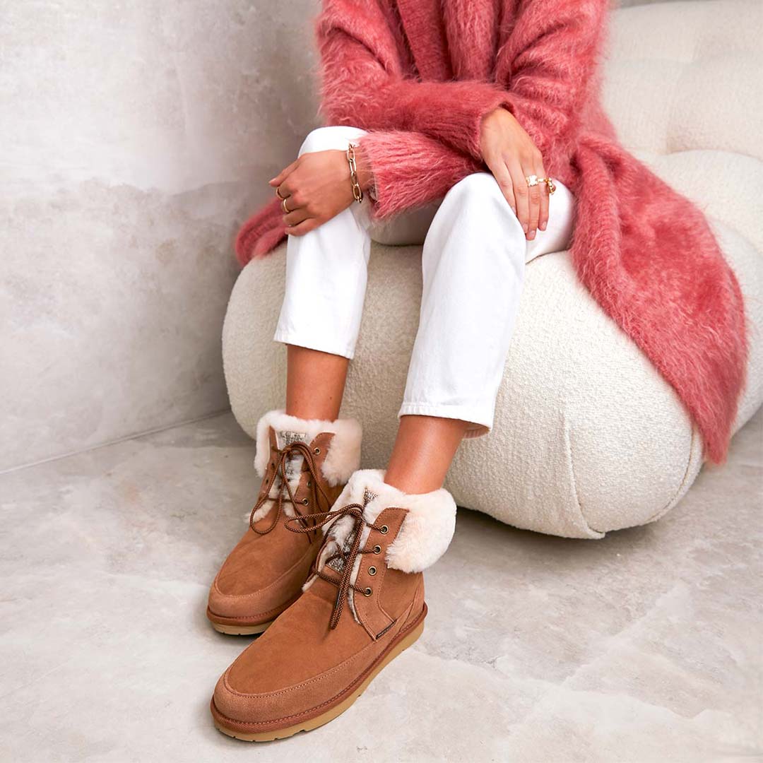 Lace-up Homeboot